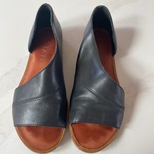 Size 5, 1.State Black Leather Sandals